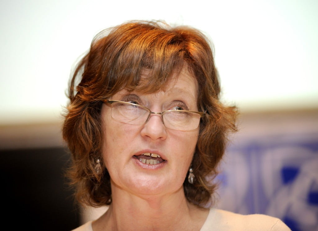 Geraldine Finucane granted permission to challenge alleged failure to investigate husband Pat's death